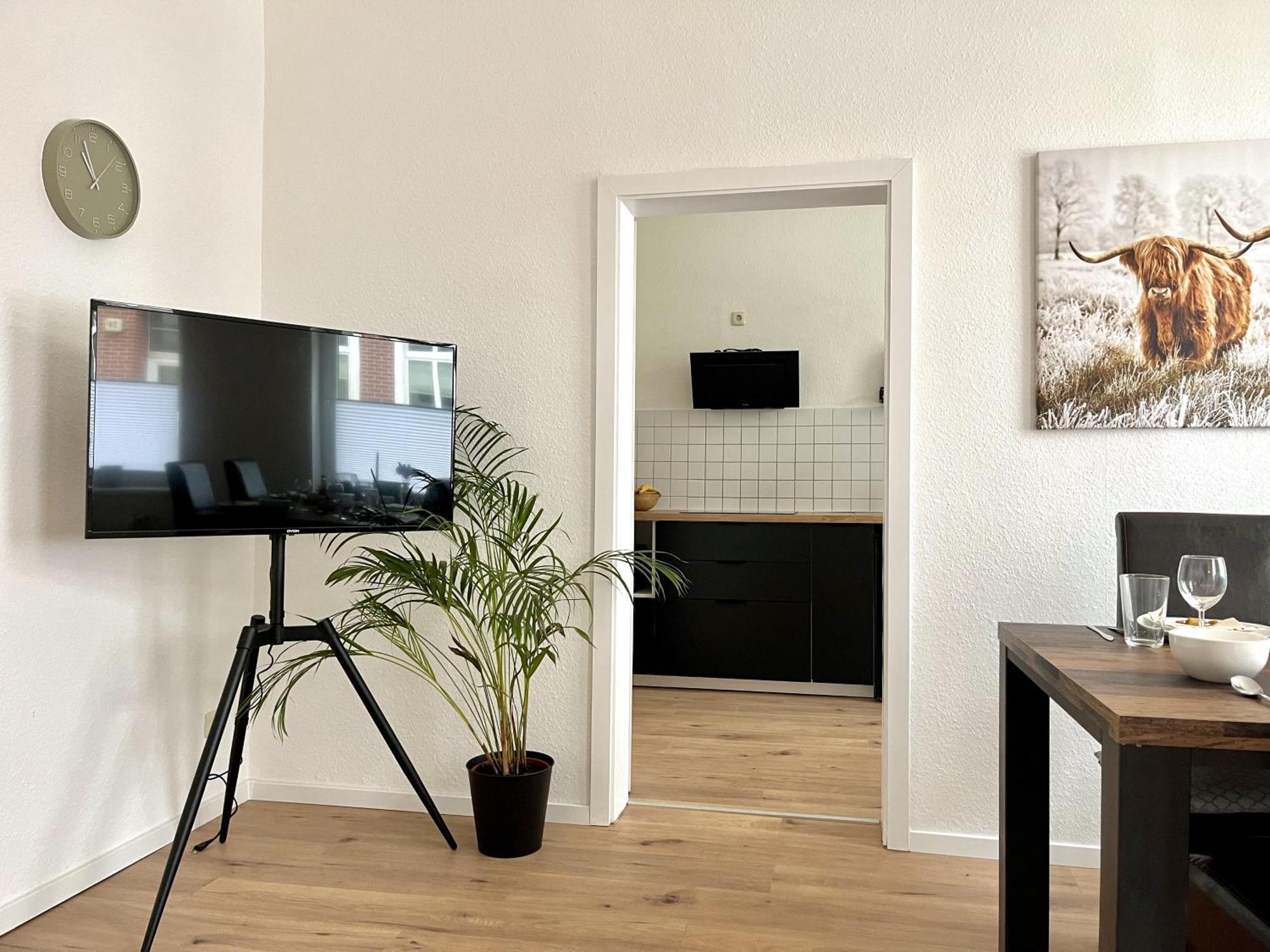 Endless: Studio Mit Netflix + Workstation Im Zentrum Schwerin  Zewnętrze zdjęcie